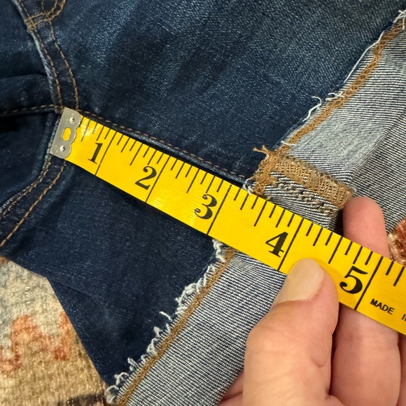 Women’s American Eagle Jean Shorts, NWT, Size 6, Midi, Super Stretch - Picture 7 of 7